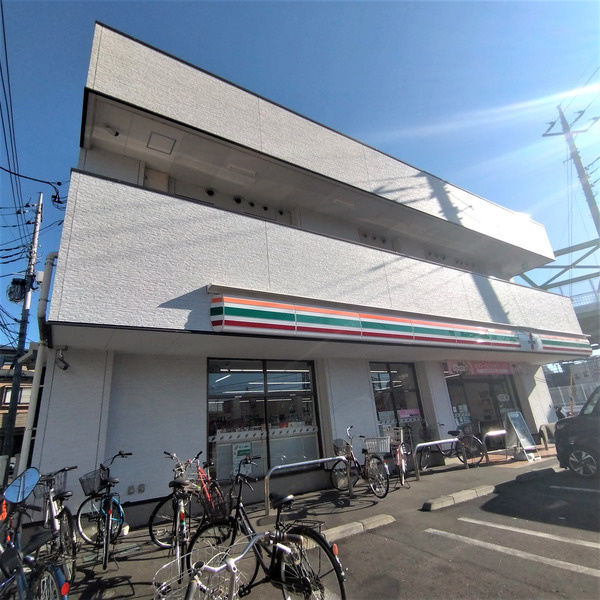 エスタシオの周辺