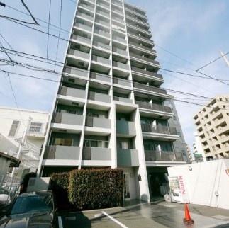 アクシーズタワー川口並木のエントランス