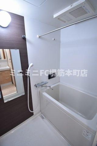 エクセレント天神橋の浴室