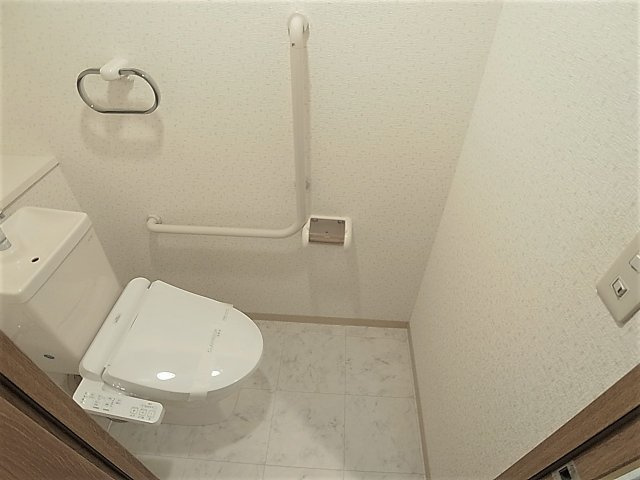 ミリオンベル神戸のトイレ|ウォシュレット取付可能のトイレです