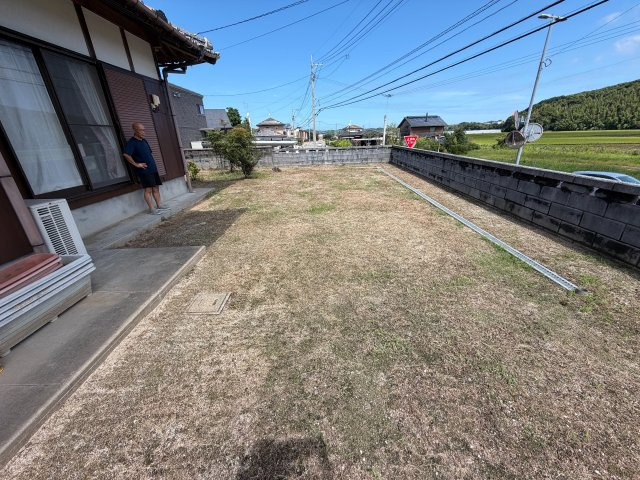 遠賀郡岡垣町 6LDK＋納屋の庭|お庭で自由な時間を過ごせます