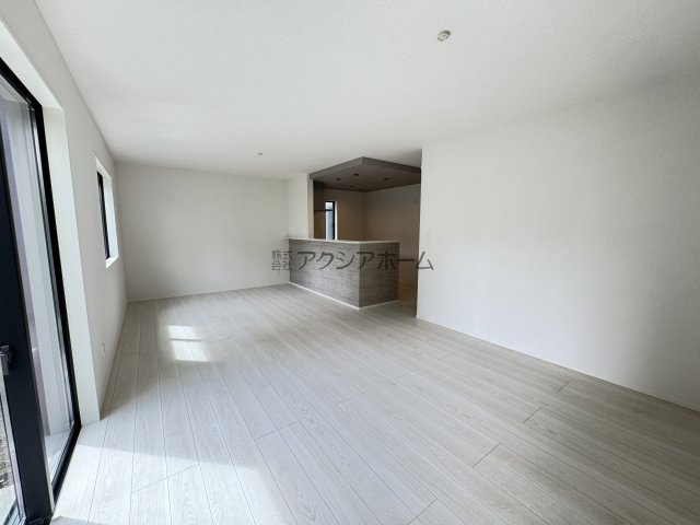 所沢市下安松・全7棟　新築一戸建　5号棟　～LDK19帖～の内装|LDK19帖