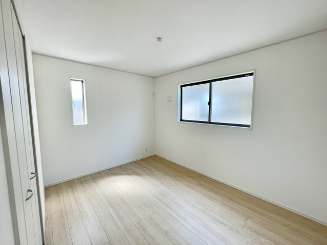 苫編新築戸建て(435-1)の洋室