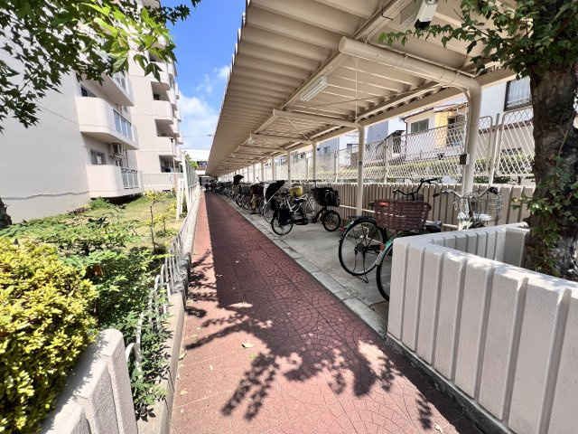御幸第一コーポの駐輪場