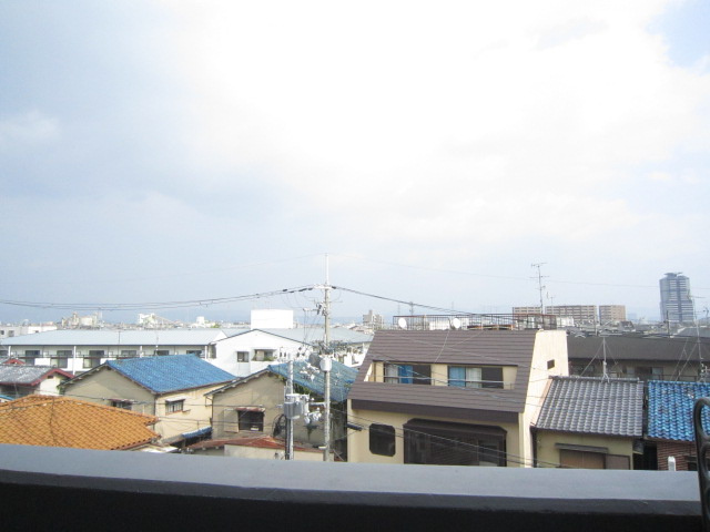 Uluru東向日の展望