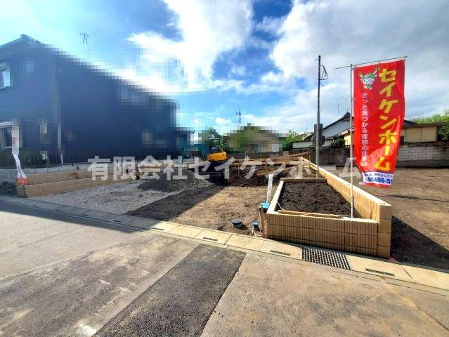 深谷市緑ヶ丘2期　①号棟の前面道路含む現地写真