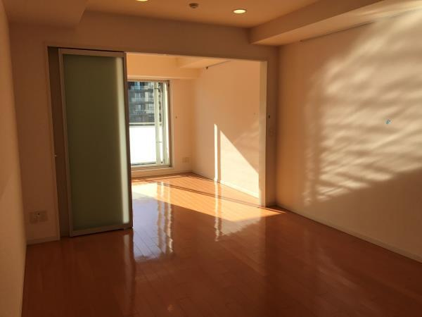 Ｂｒｉｌｌｉａ　ｉｓｔ　三軒茶屋　アイビーテラスの居間・リビング|居間です