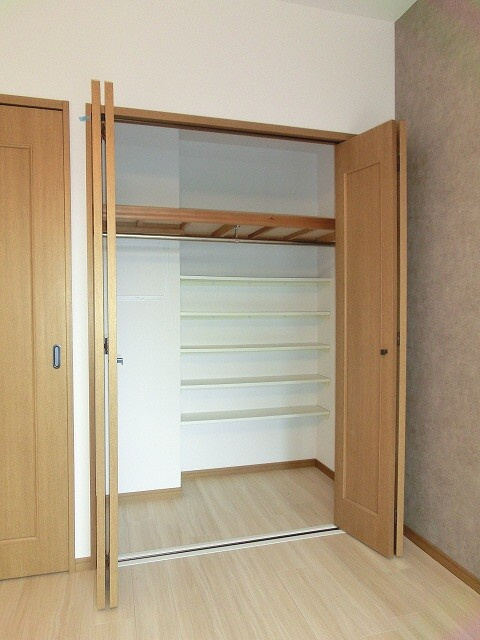 RESIDIA上野池之端の収納