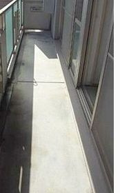 グレースレジデンスのバルコニー|開放的で明るい空間を演出してくれるバルコニーです