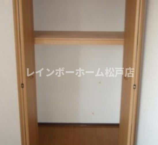 マドレーヌ南柏【仲介手数料：50％OFF】対象物件！の収納|収納豊富です