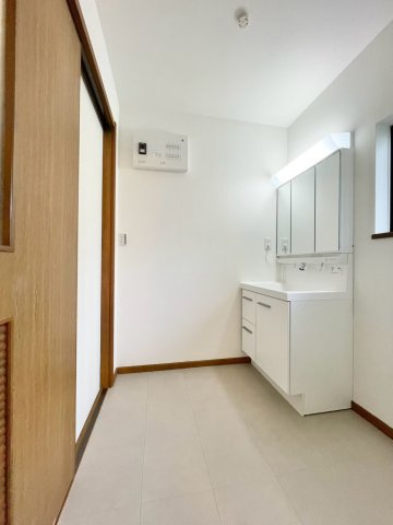 【洗面所】 | 高崎市吉井町南陽台　中古住宅