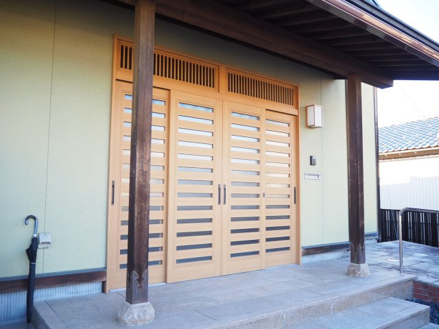 鯖江市石田下町　平屋の贅沢なお家の玄関
