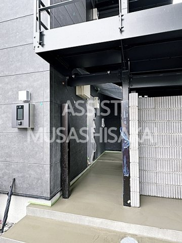ＭＥＬＬＡＳ武蔵境のエントランス