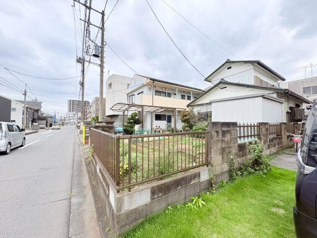 川越市旭町3丁目　建築条件なし売地　東武東上線『川越駅』徒歩19分　【大塚小学区】の前面道路含む現地写真