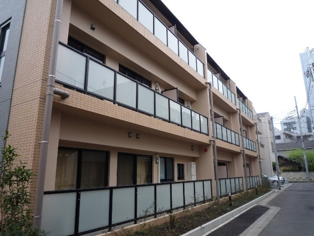 アクエリアス三軒茶屋の外観