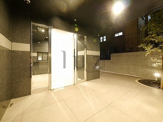 アイル横浜ベイサイドのロビー