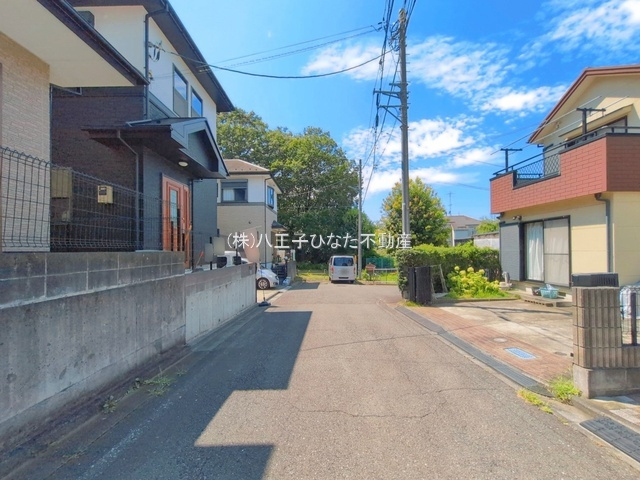 『八王子市中古戸建て』八王子市石川町1015-6【仲介手数料無料】　八王子市石川町の前面道路含む現地写真|～仲介手数料無料☆八王子ひなた不動産～八王子市石川町　中古戸建