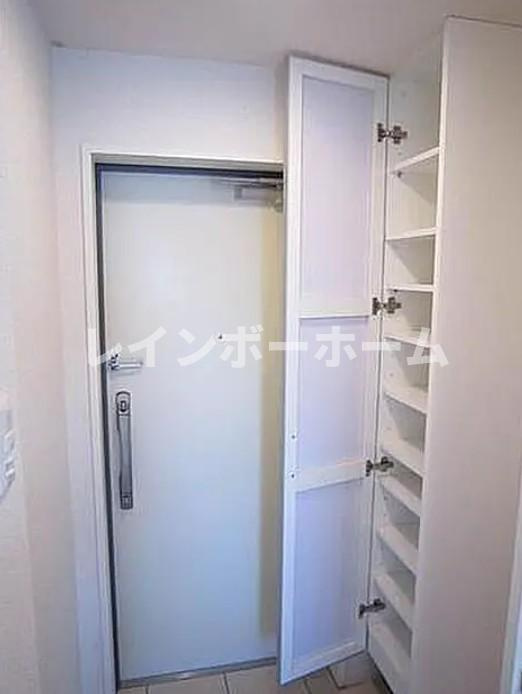 スタジオスクエア住吉の玄関|※別部屋参照写真となります。