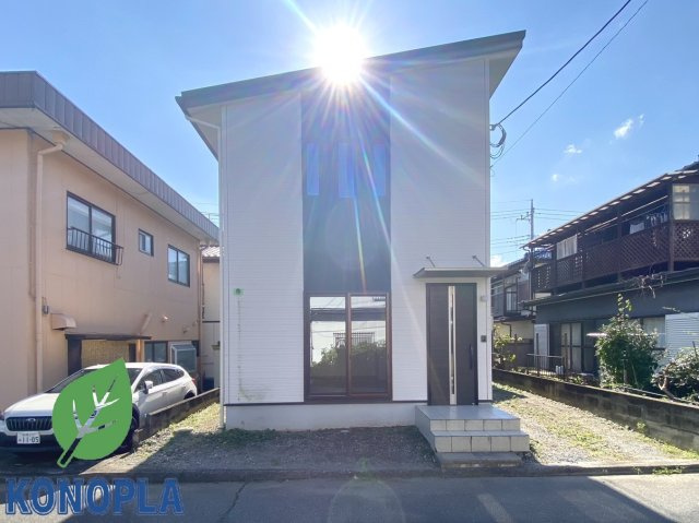 【中古戸建】前橋市荒牧町の外観|■外観|シンプルで洗練されたデザインは住まう人の色に染まり、個性を映し出します♪本日見学可能(*＾＾*)
