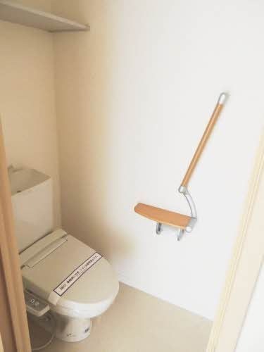 コンパウンド ファイブのトイレ