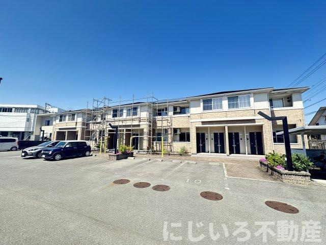 シャインヒルズ富岡の外観