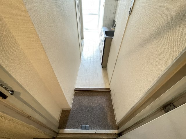 新宿武蔵野マンションのエントランス|建物の内部です