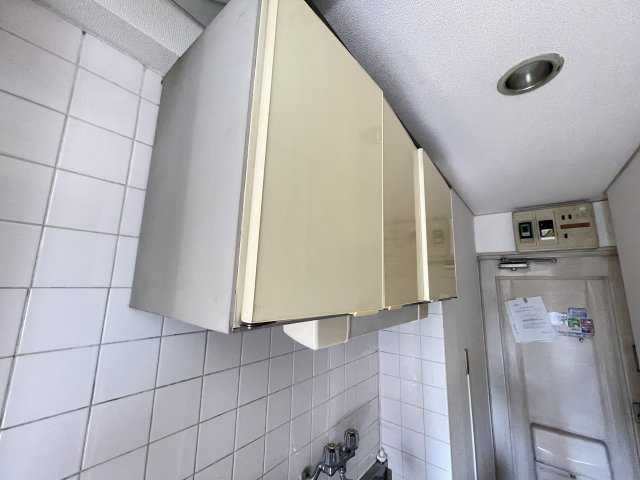 新宿武蔵野マンションのキッチン|コンパクトなキッチンで掃除もラクラク