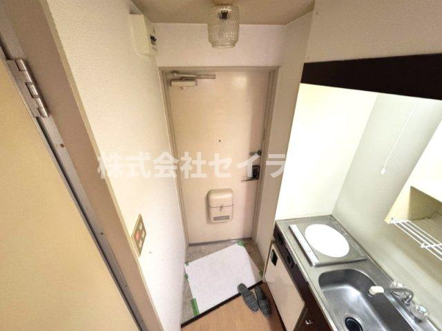 ミタカホーム8番の玄関
