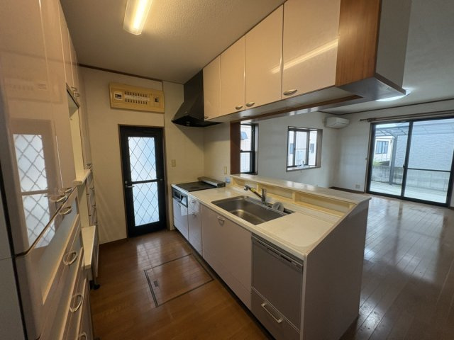 西条市玉津中古住宅【990】土地47.69坪　建物31.05坪のキッチン