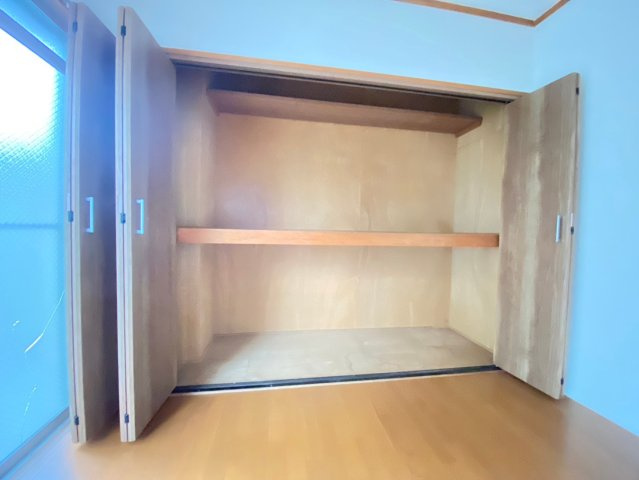 春日マンションの収納