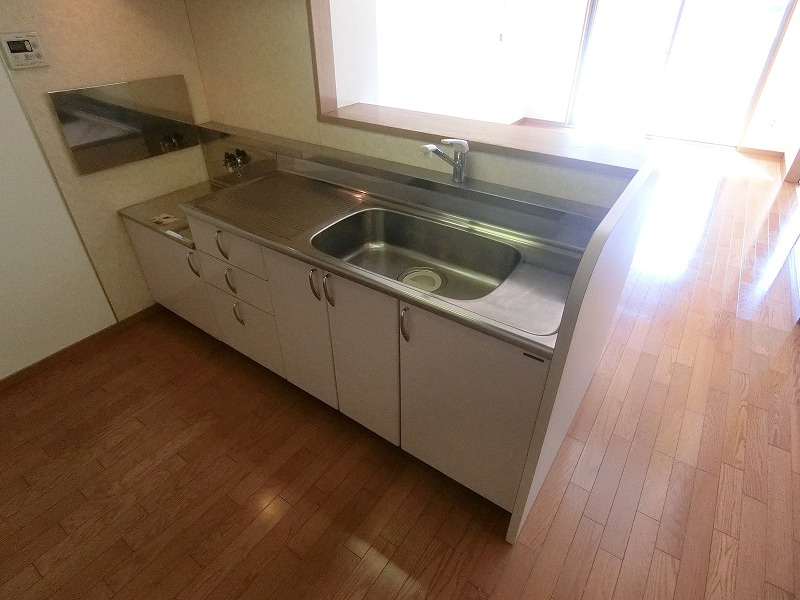 タモンズハートビレッジB棟のキッチン|同建物　同タイプ　イメージ写真