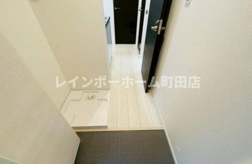 カインドネス大和桜ヶ丘2※初期費用分割あと払いサービス利用可能物件の玄関
