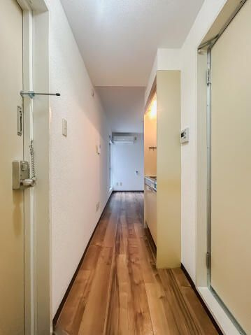 スカイコート町屋の玄関