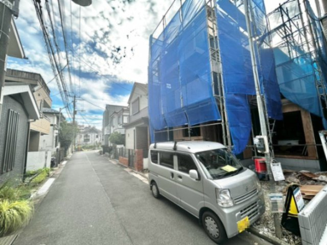 北区豊島2丁目　新築戸建の外観|2026.09.14撮影

現地ご見学希望・資料請求などお気軽にお問い合わせ下さい！
03-5990-5201