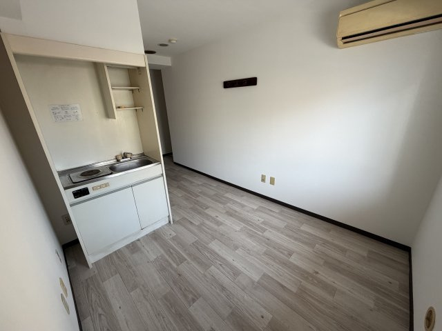 ロイヤル石川町の寝室