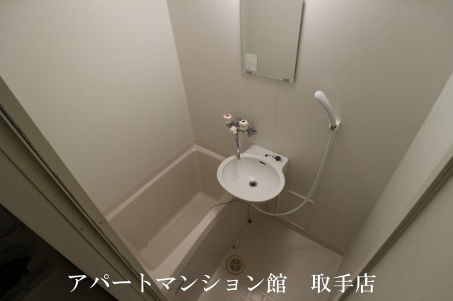 レオパレスルーチェの浴室|画像5