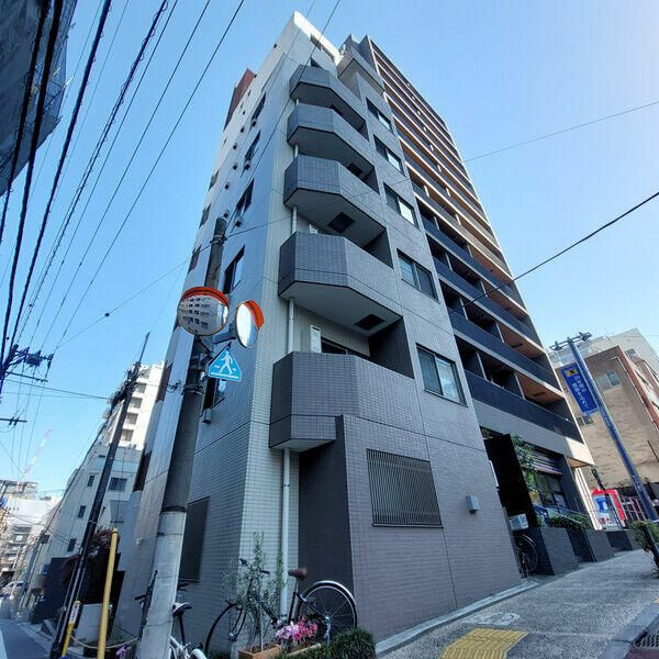 プエブロお茶ノ水の外観