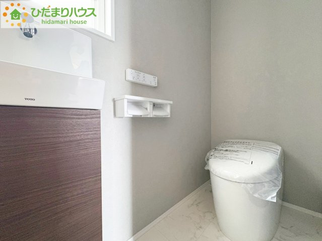 タマタウン東大沼　新築戸建　2号棟のトイレ|環境にもやさしい、少ない水量でしっかり流す節水型トイレを設置！