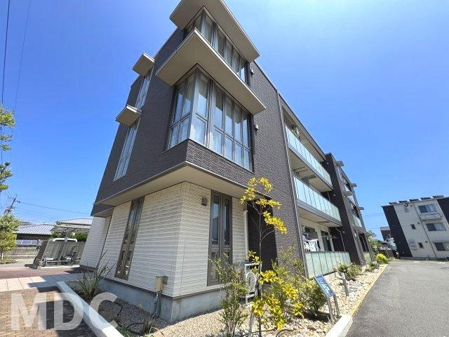 シャーメゾンガーデン福島 Ｂ棟