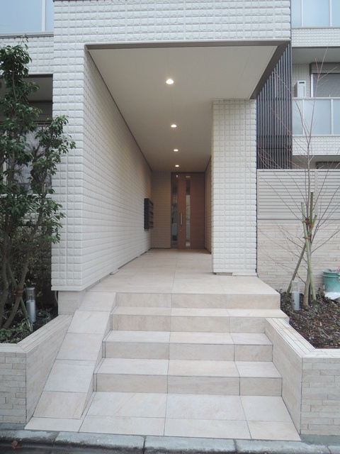 Ｃｈｅｍｉｎ Ｖｅｒｔのロビー|★アプローチ★