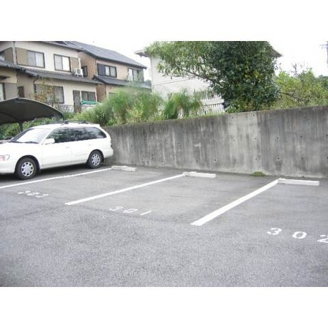 カテドラール柱曙の駐車場
