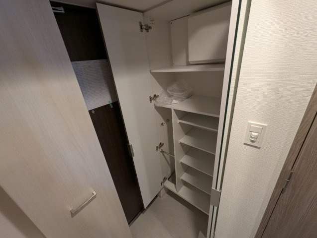 エスリード大阪セレスティアの収納