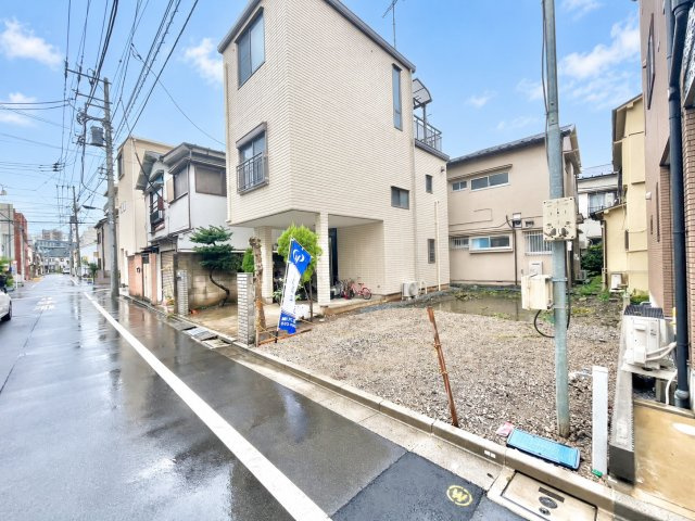 北区王子3丁目　新築戸建の前面道路含む現地写真|2026.09.12撮影

現地ご見学希望・資料請求などお気軽にお問い合わせ下さい！
03-5990-5201