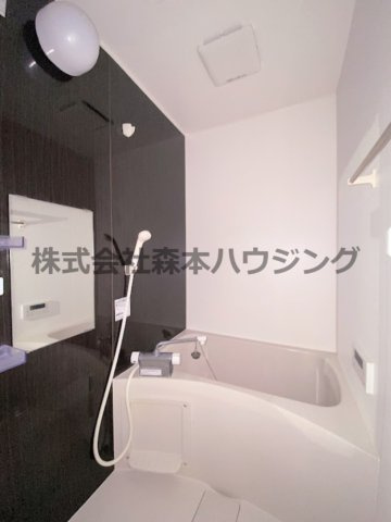 【浴室】 | 　ルーチェイワフネ | ゆったり過ごせるお風呂です