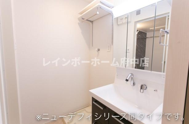 フレーズ　ブランシェの独立洗面台|※同施工会社参考写真
