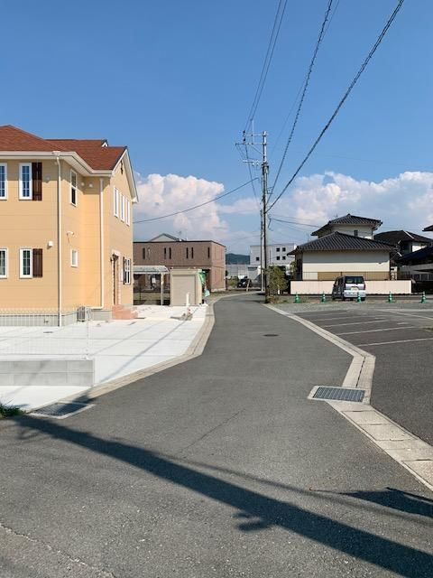ローズコートの駐車場