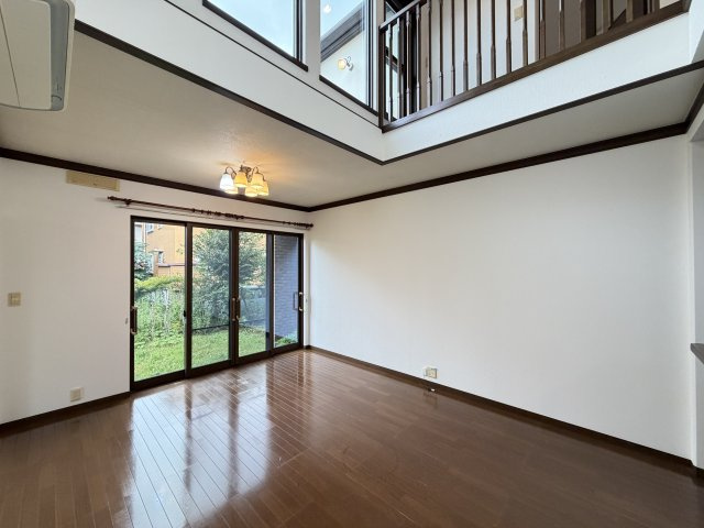 【居間・リビング】 | 久喜市西大輪　中古戸建