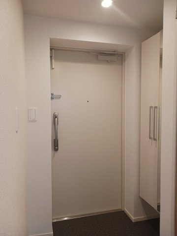 メゾン　アイティー　ジャックの玄関