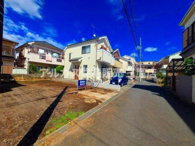西東京市保谷町1丁目 西武新宿線 西武柳沢駅 売地の前面道路含む現地写真|平坦で歩きやすい前面道路。日当たりも良く、毎日の送迎や通勤・通学もスムーズに行えます。