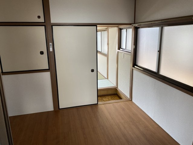 南花屋敷4丁目貸家のその他
